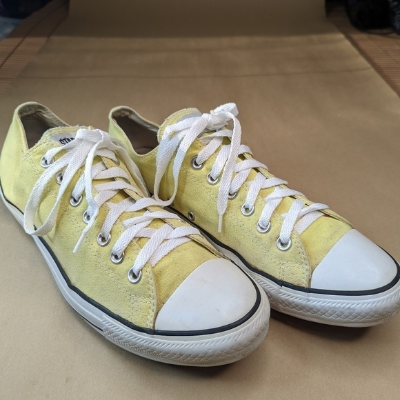 Converse Mens Chuck Taylor All Star Ox Unisex  Golden Yellow sneakers Shoes Sz M - Picture 1 of 10